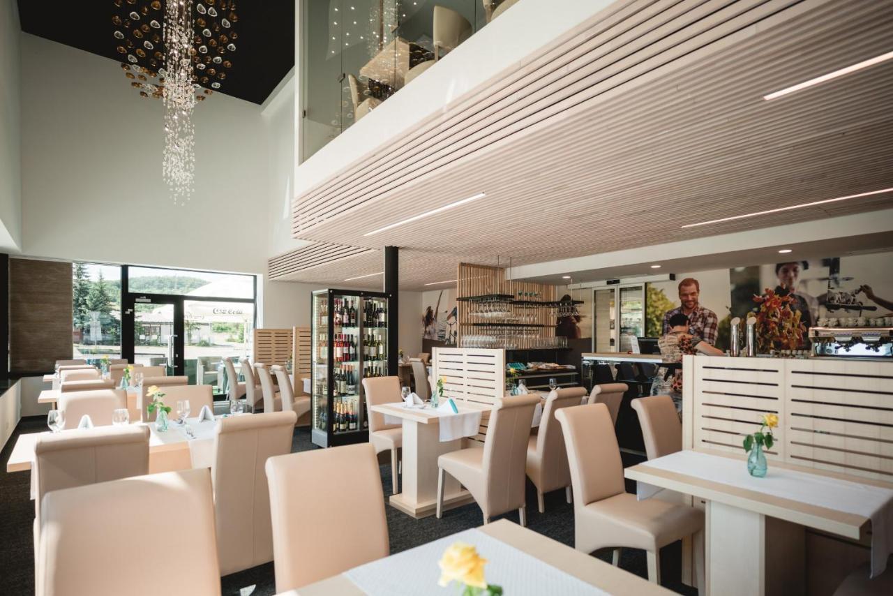 Hotel Thermal ŠÍRAVA Kaluža Exteriér fotografie