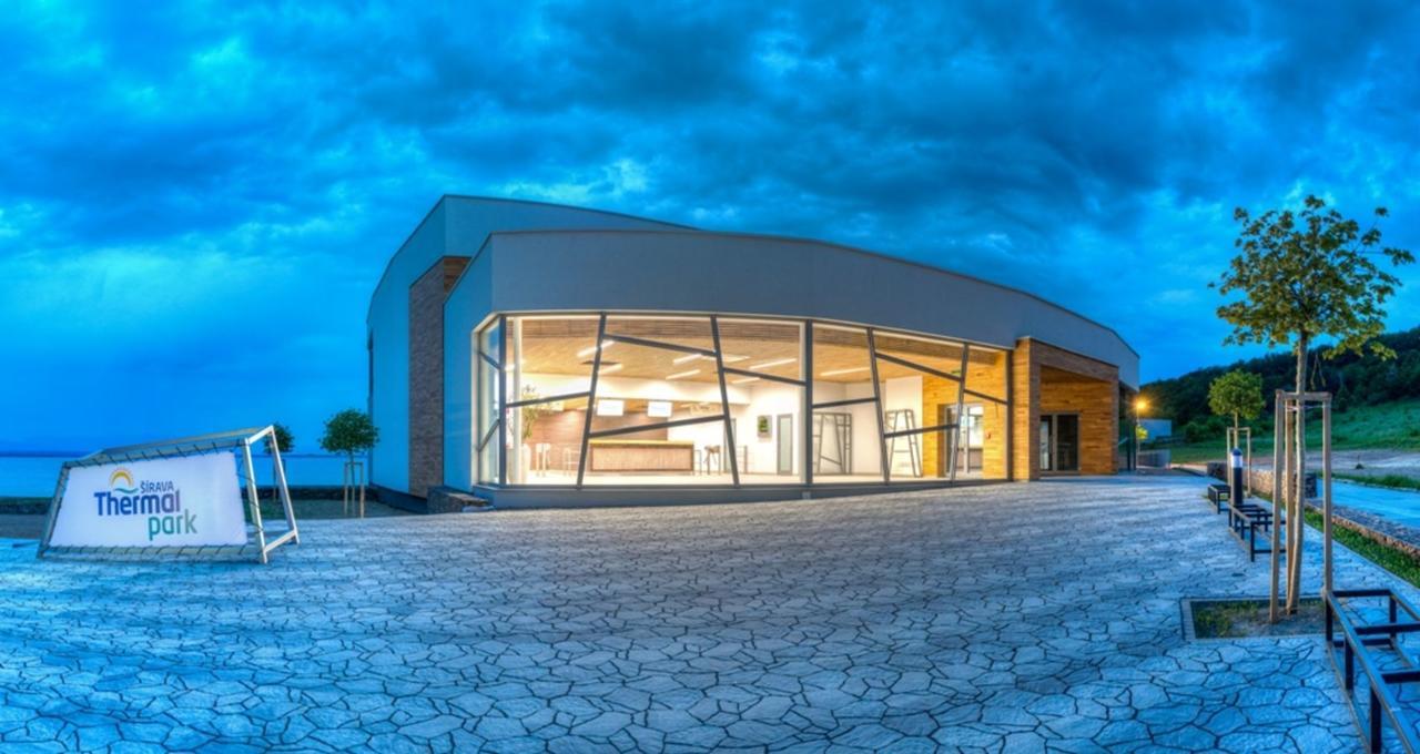 Hotel Thermal ŠÍRAVA Kaluža Exteriér fotografie