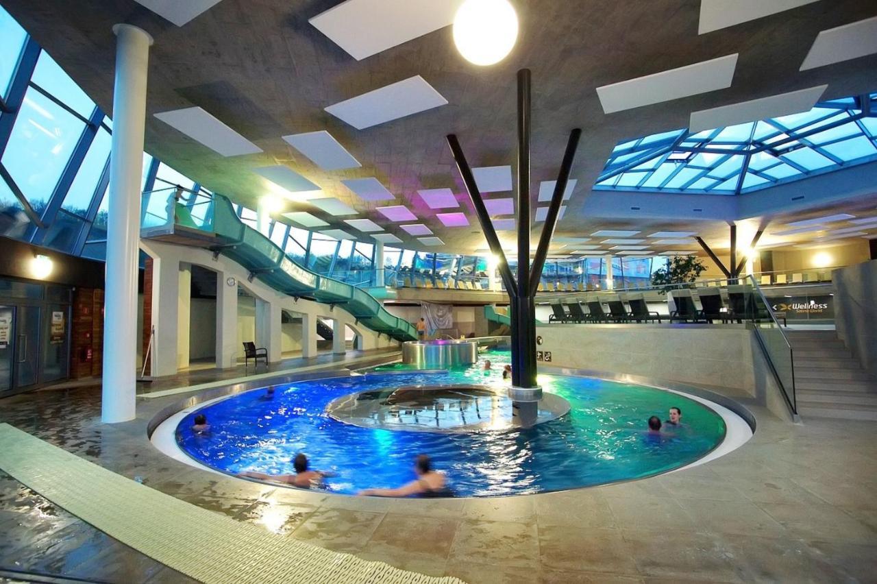 Hotel Thermal ŠÍRAVA Kaluža Exteriér fotografie